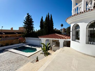 Casa con piscina in vendita a febrero