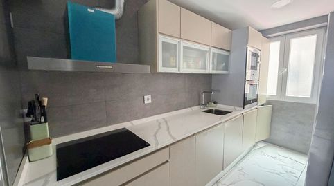 Foto 4 de Apartamento en venta en Peñamefecit - Avda Barcelona, Jaén Capital
