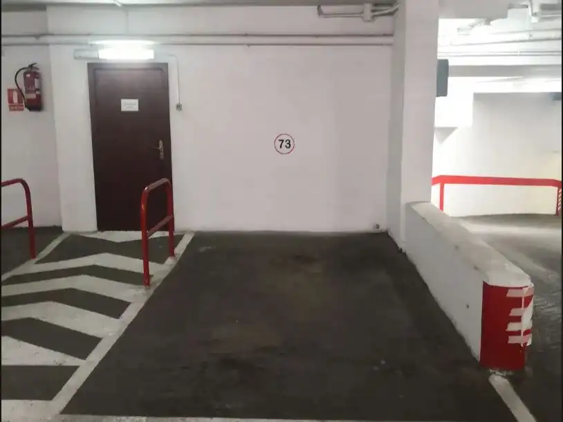 Individual for sale in Calle Pintor Cabrera 26