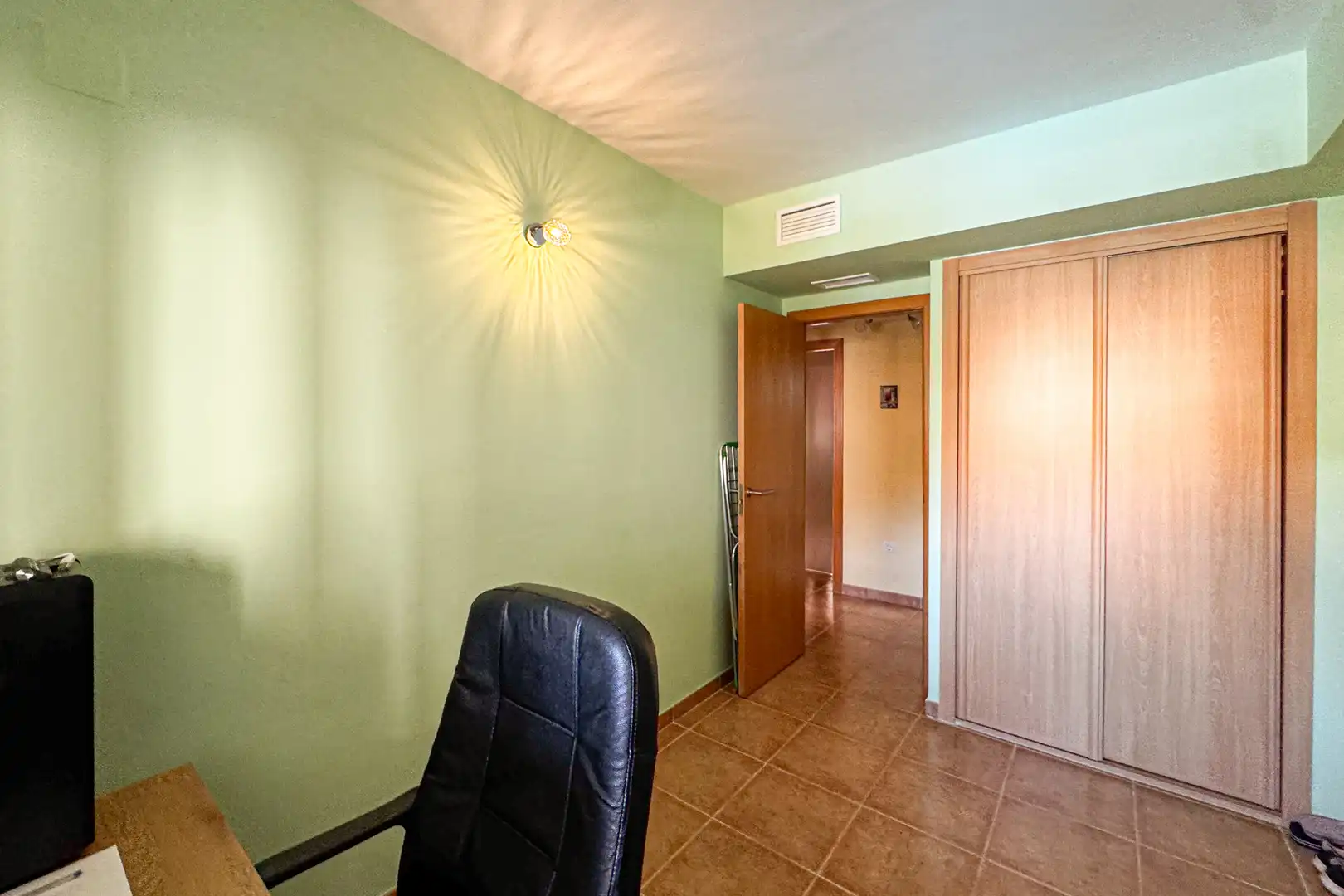 Piso en venta en Roquetas de Mar con Terraza y Piscina