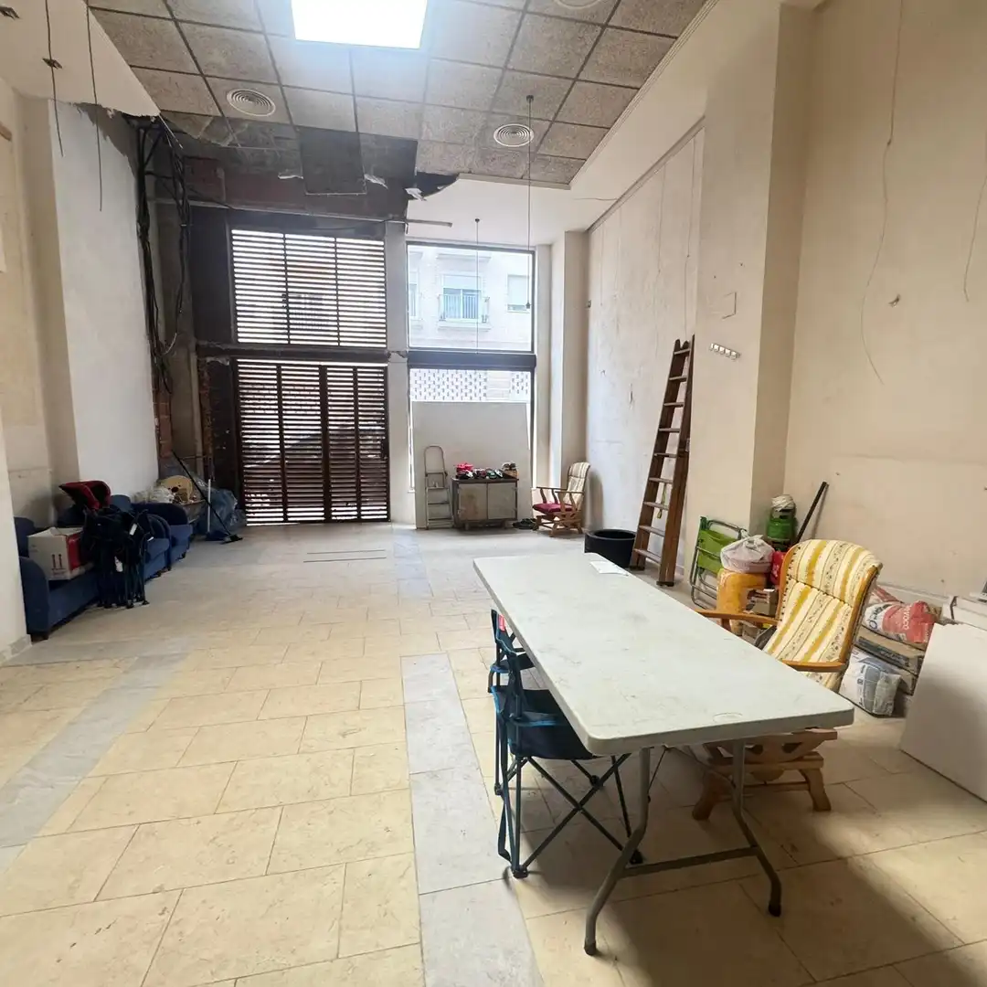 Gewerbefläche zum Verkauf in Calle JUAN VIRUELA CARRERAS, imagen 4