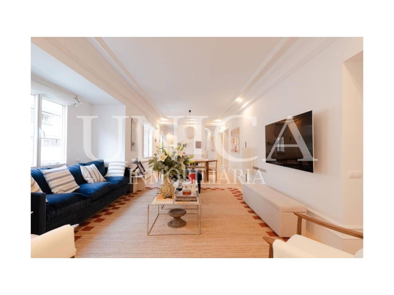 Living room of Flat for sale in  Madrid Capital  with Air Conditioner and Heating