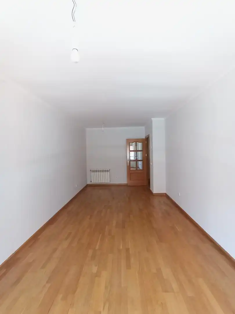 Wohnzimmer von Wohnung zur Miete in Parla mit Heizung, Parkett und Ofen