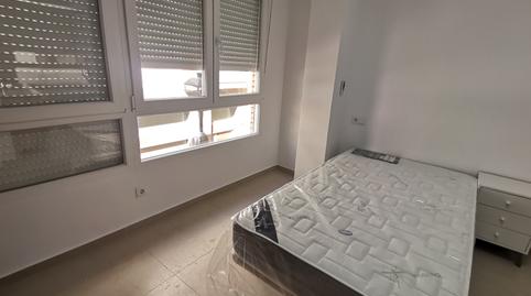 Photo 3 of Flat to share in Calle Pintor Martínez de la Vega, 36, Centro, Almería