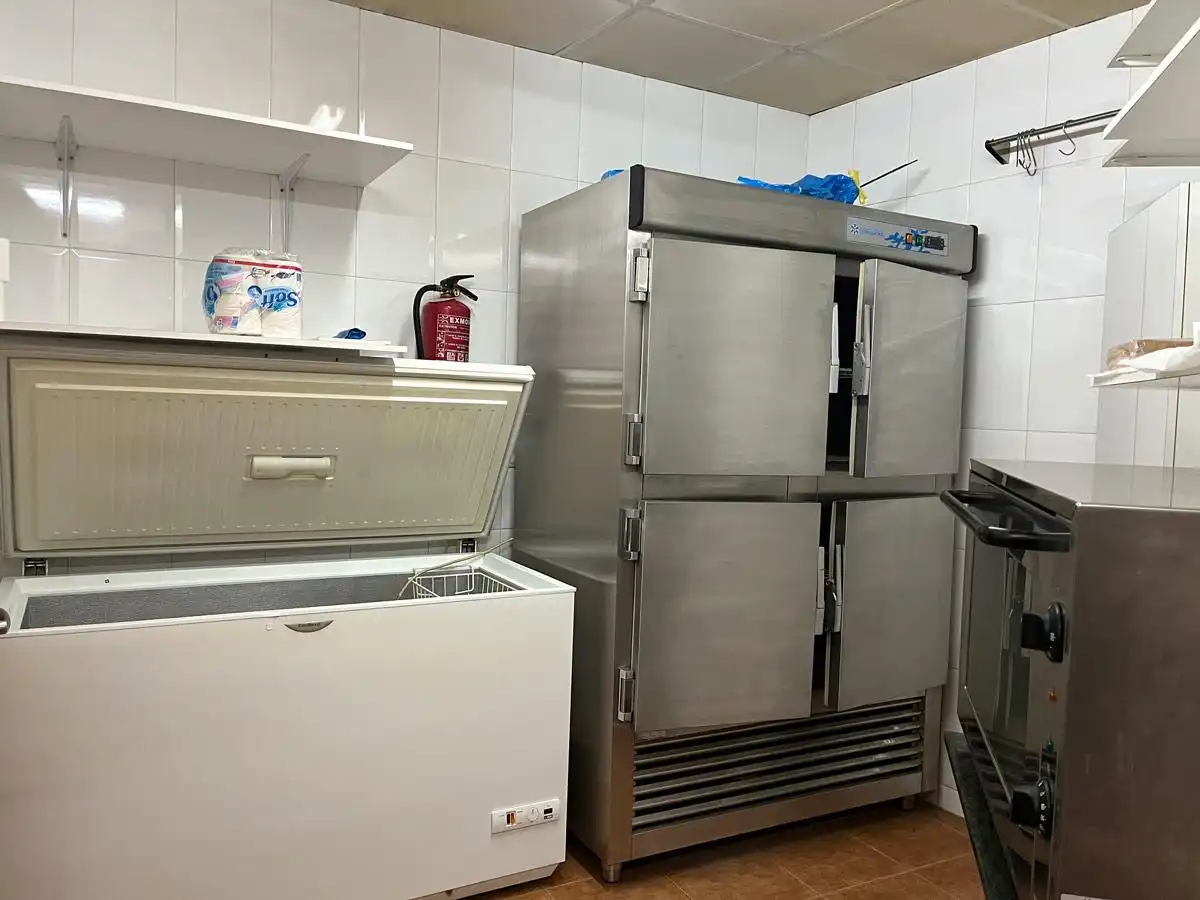 Local en venta en Santa Margarida de Montbui con Aire acondicionado y Amueblado