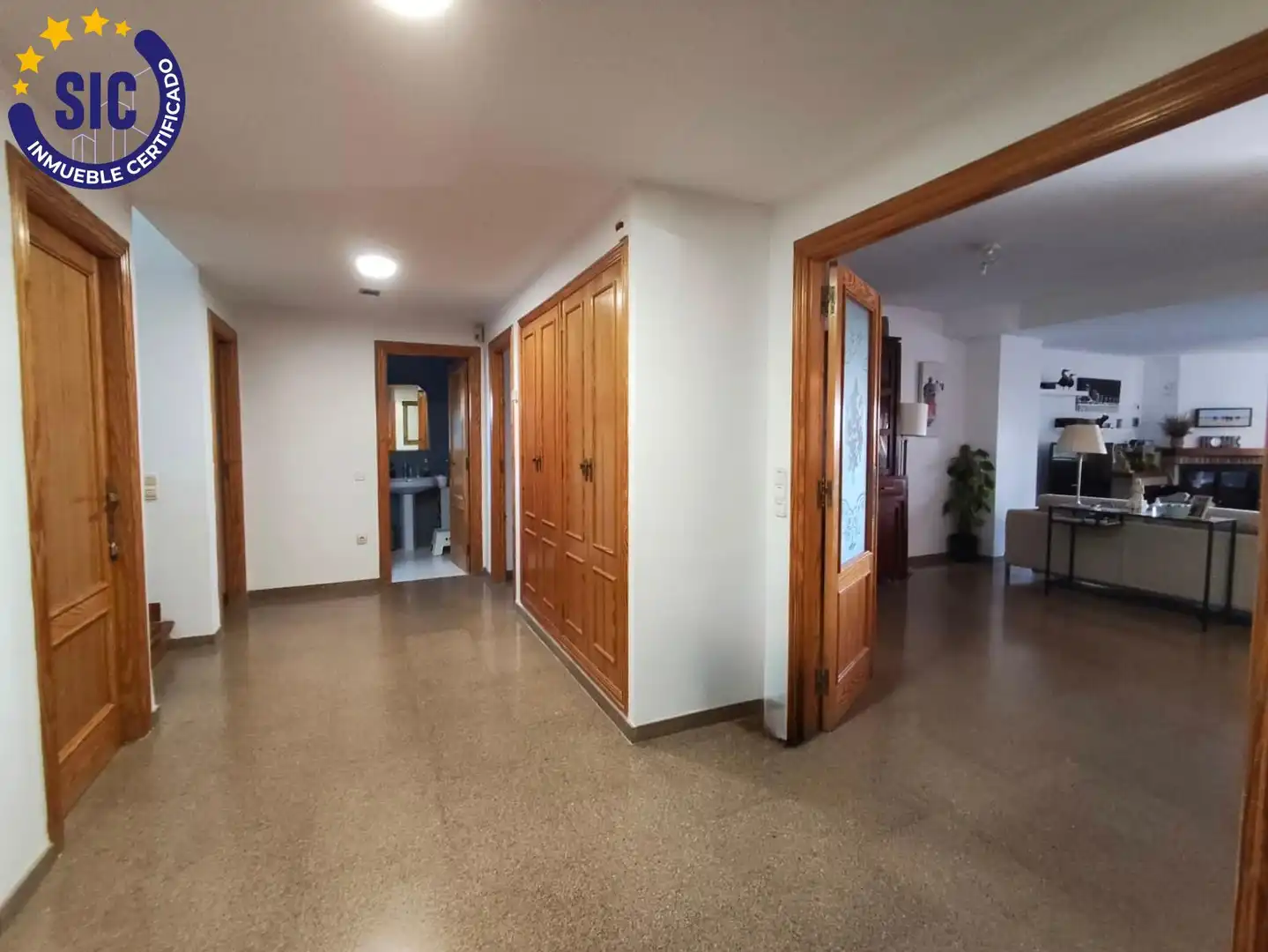 Houses for sale in Torrent  with Air Conditioner, Heating and Private garden