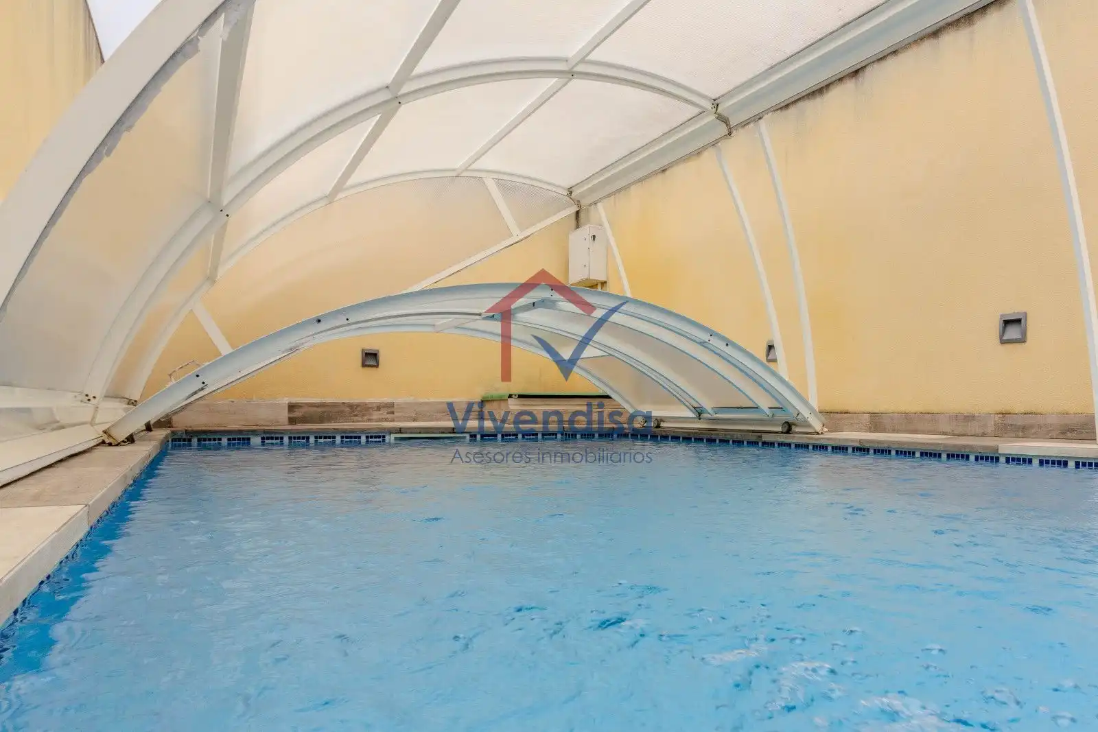 Piscina de Casa adosada en venta en Cabanillas del Campo con Terraza y Piscina