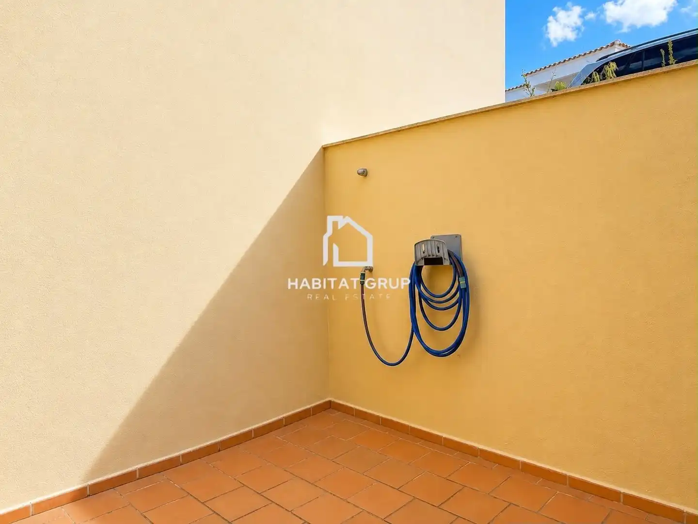 Parking de Casa adosada en venta en Maó - Mahón con Aire acondicionado, Jardín privado y Terraza