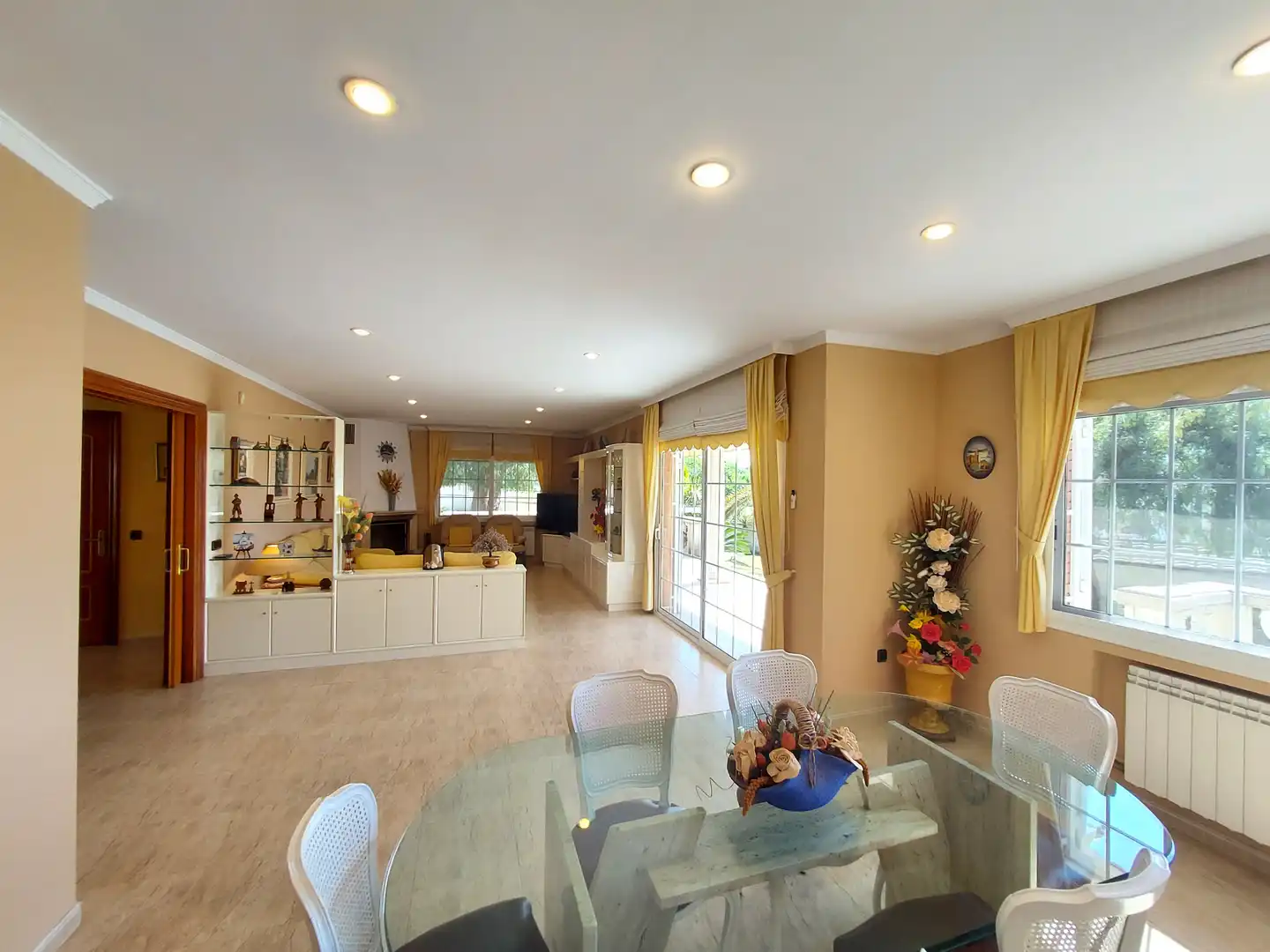 Dining room of Houses for sale in El Vendrell  with Heating, Private garden and Terrace