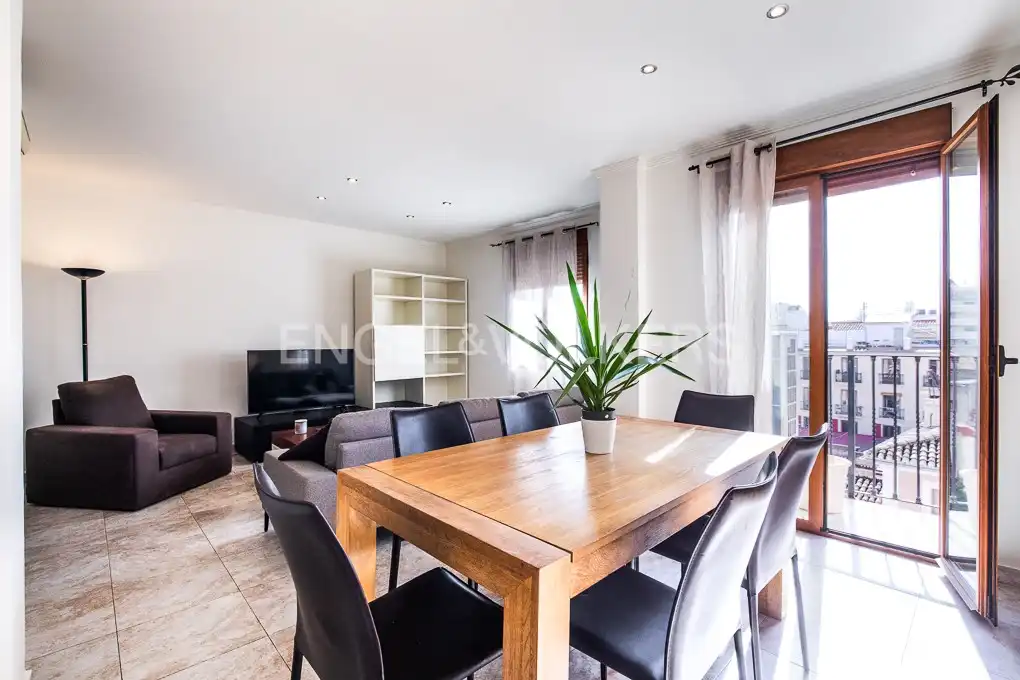 Dining room of Flat for rent in Valencia  with Air Conditioner, Heating and Terrace