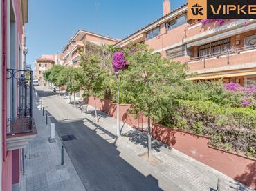 Reihenhaus mit Garten zum Verkauf in Passatge de Sant Josep la Muntanya