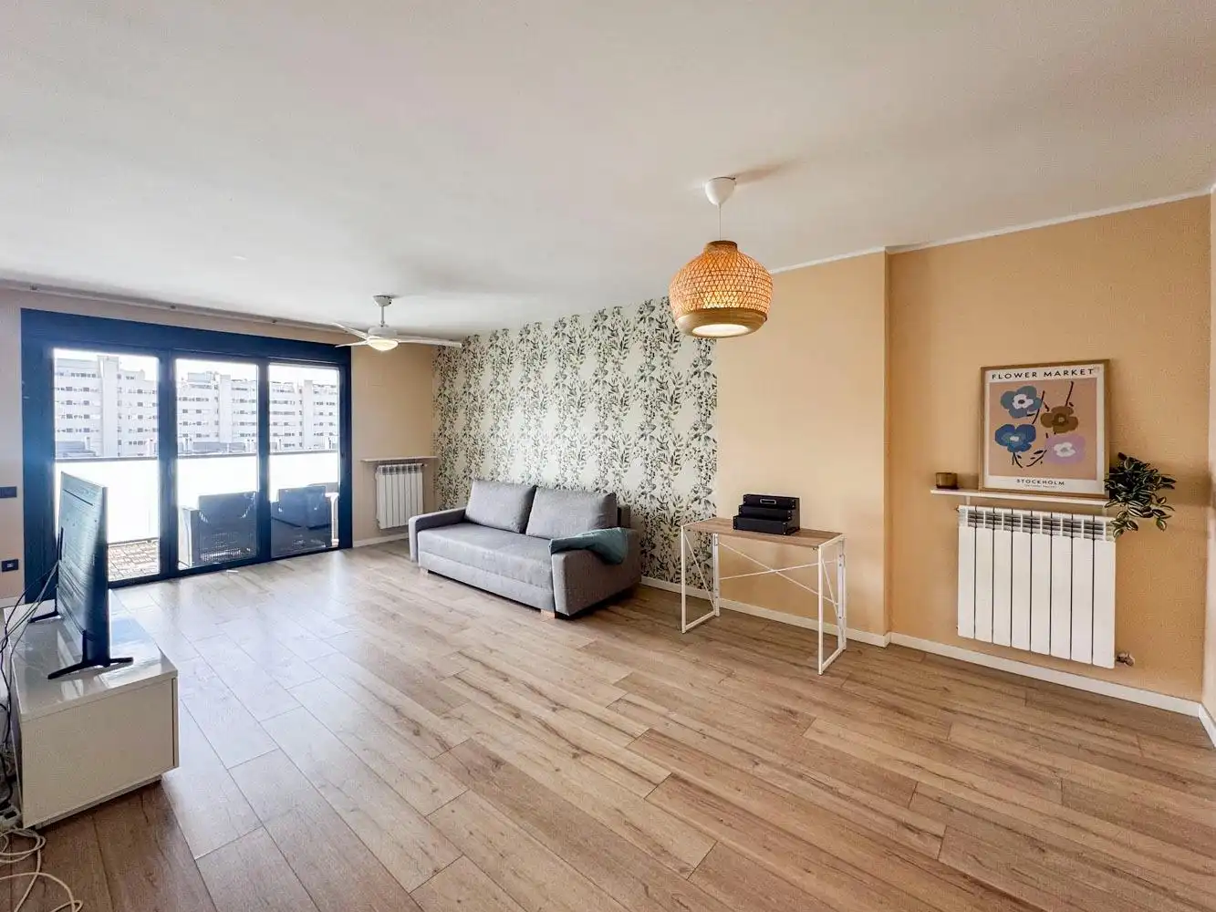 Flat with pool to rent in Calle EDUARDO GALEANO