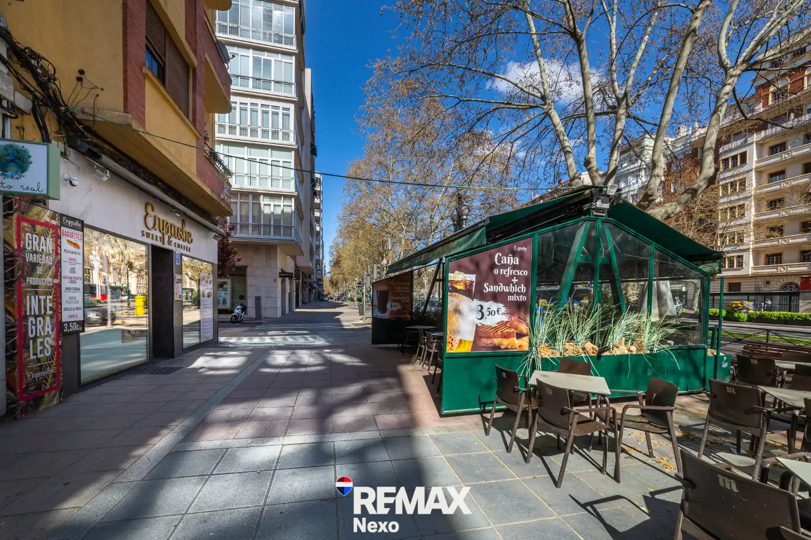 Vista exterior de Local en traspaso en Valladolid con Aire acondicionado, Calefacción y Terraza