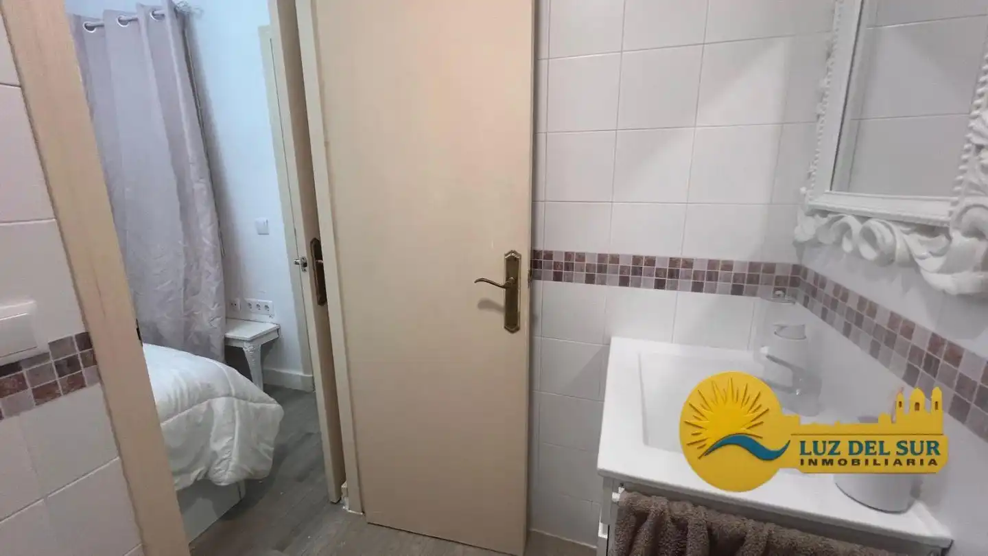 Dormitori de Planta baixa en venda en Cádiz