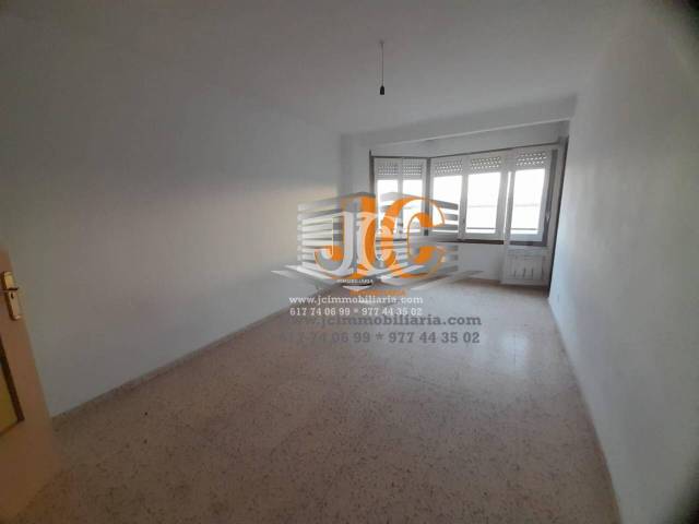 Piso en Venta en Calle SAGRAT COR en Roquetes
