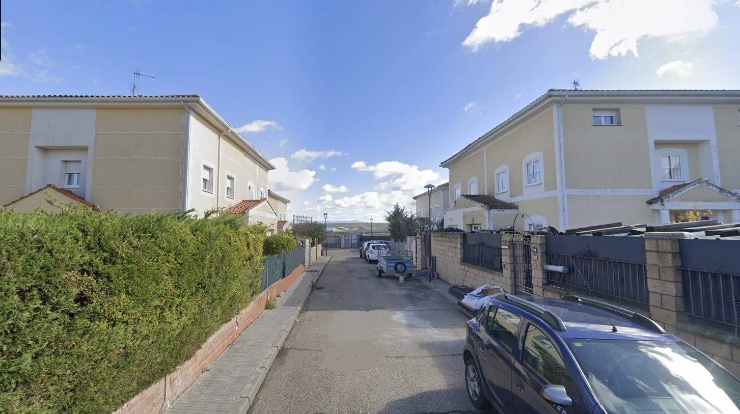 Exterior view of Single-family semi-detached for sale in Cogollos  with Private garden, Terrace and Balcony