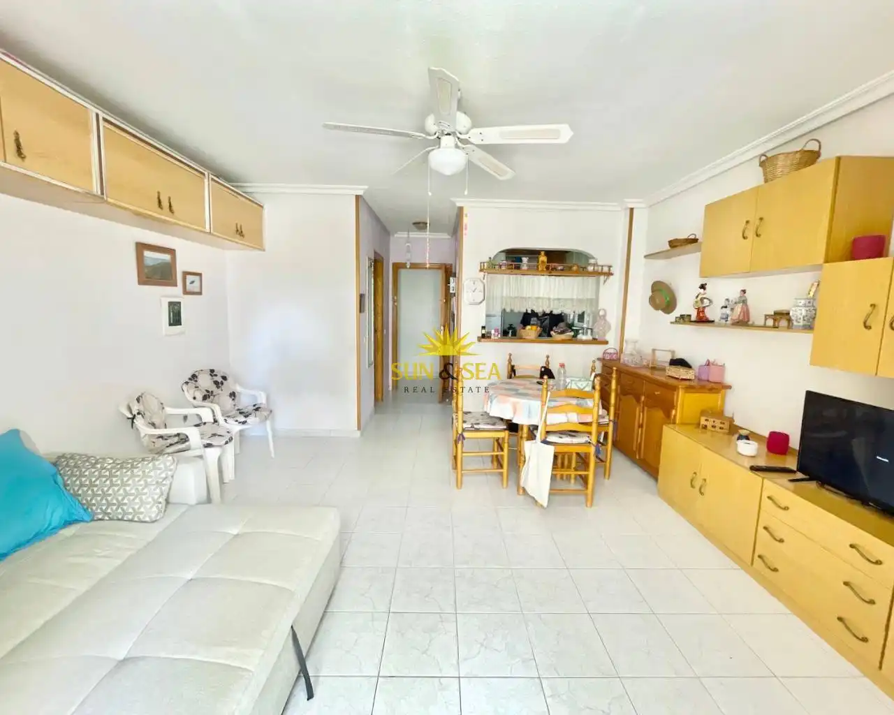 Außenansicht von Wohnung zur Miete in Torrevieja mit Klimaanlage, Heizung und Schwimmbad