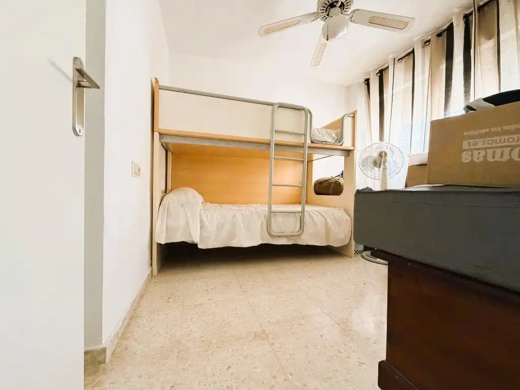 Schlafzimmer von Wohnung zum Verkauf in Málaga mit Privatgarten, Terrasse und Gemeinschaftspool