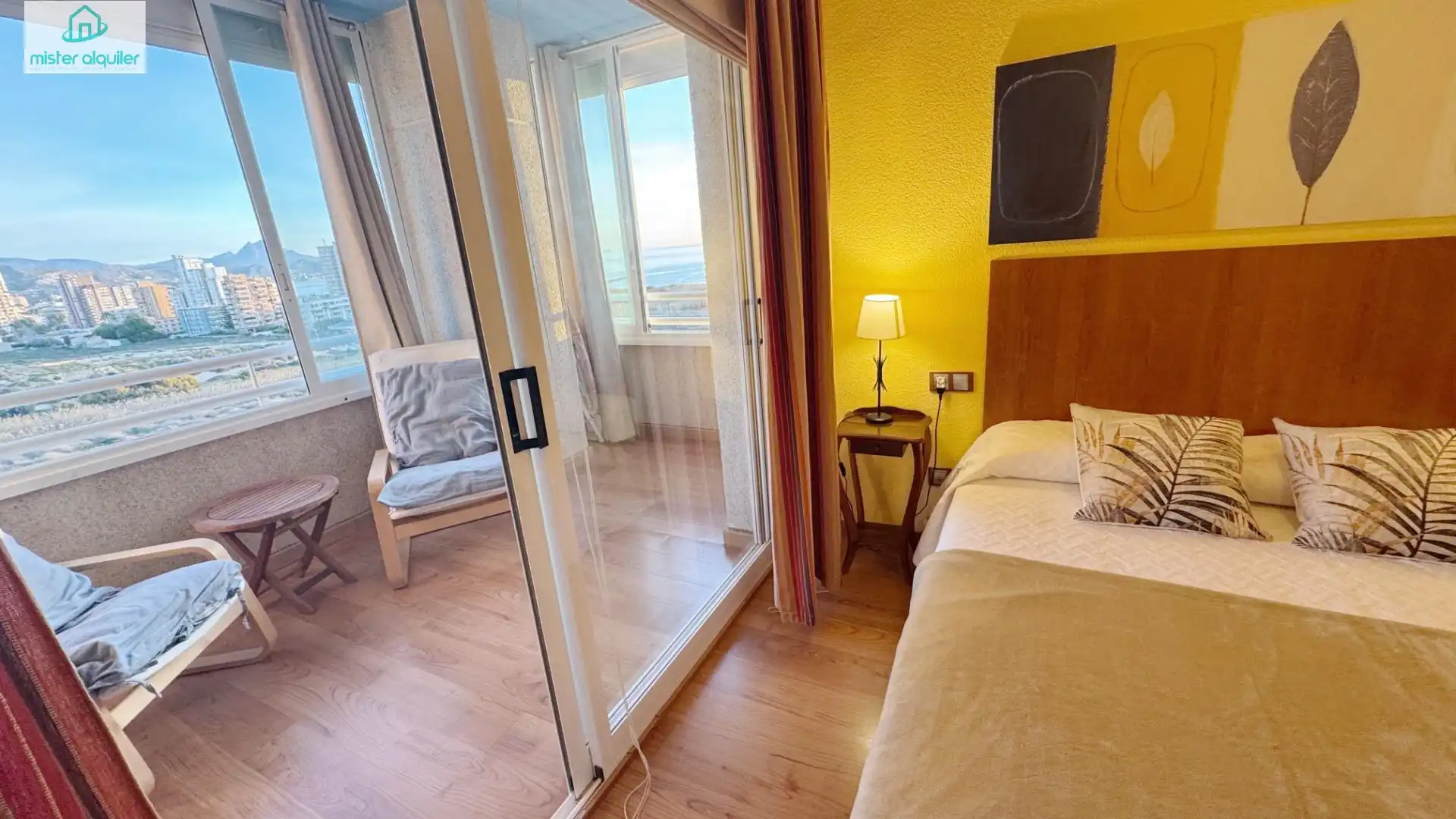 Dormitori de Apartament en venda en El Campello amb Aire condicionat, Calefacció i Jardí privat