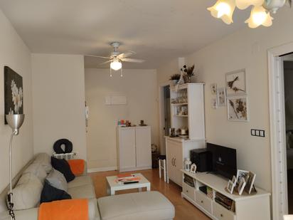 Sala d'estar de Pis en venda en Limpias amb Terrassa, Piscina i Balcó