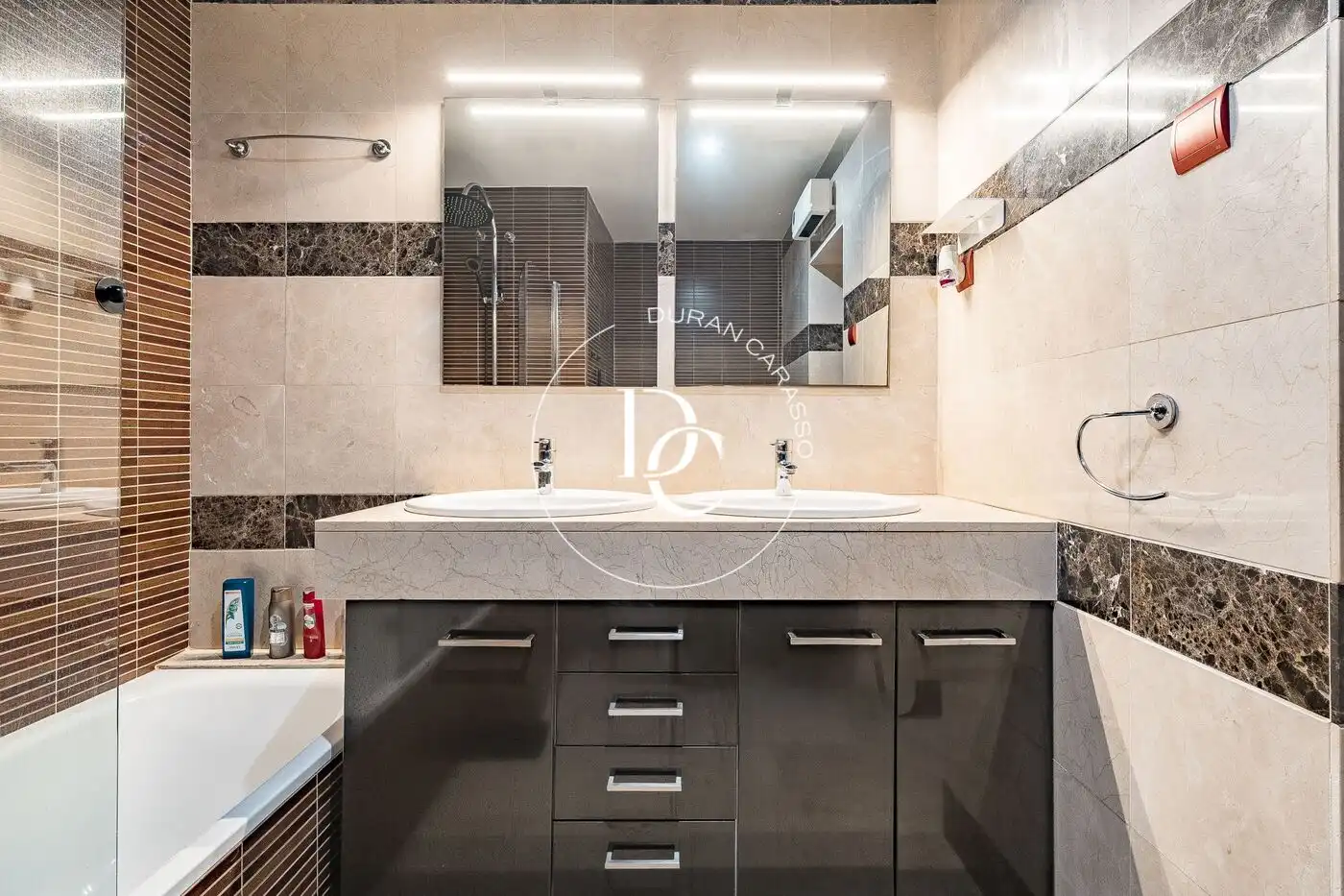 Baño de Casa o chalet en venta en Sitges con Aire acondicionado, Calefacción y Jardín privado