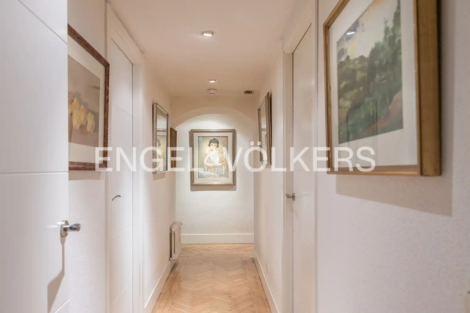 Wohnung zum Verkauf in Madrid mit Klimaanlage, Heizung und Parkett