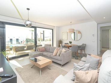 Mini appartamento con piscina in vendita a Puerto Deportivo