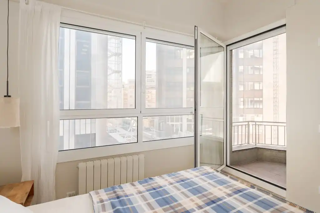 Habitación de Apartamento en venta en Barcelona con Aire acondicionado, Terraza y Amueblado