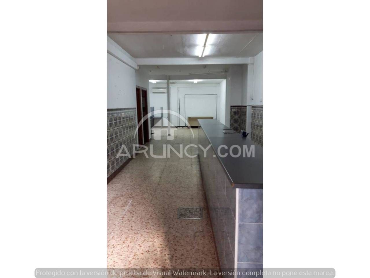 Kitchen of Premises to rent in  Sevilla Capital