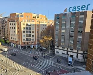 Vista exterior de Pis de lloguer en  Valencia Capital amb Balcó