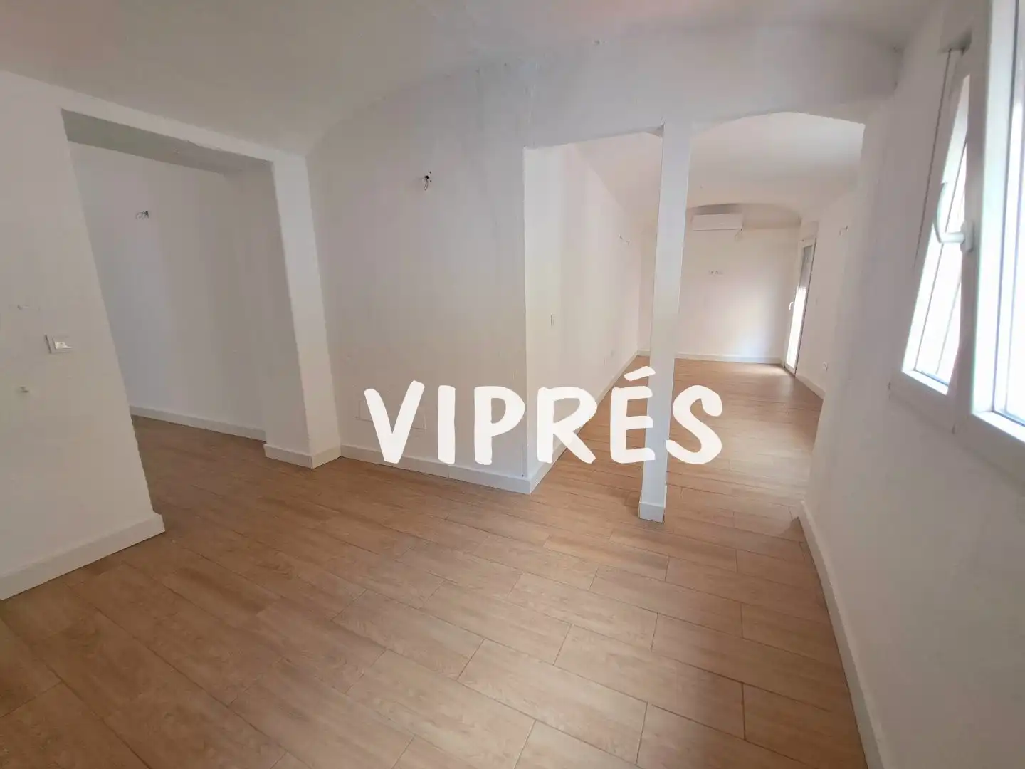 Wohnung zum Verkauf in Mérida mit Klimaanlage, Terrasse und Abstellraum