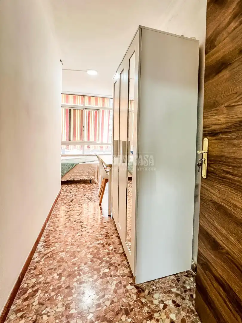 Bedroom of Flat for sale in Málaga  with Terrace and Storage room