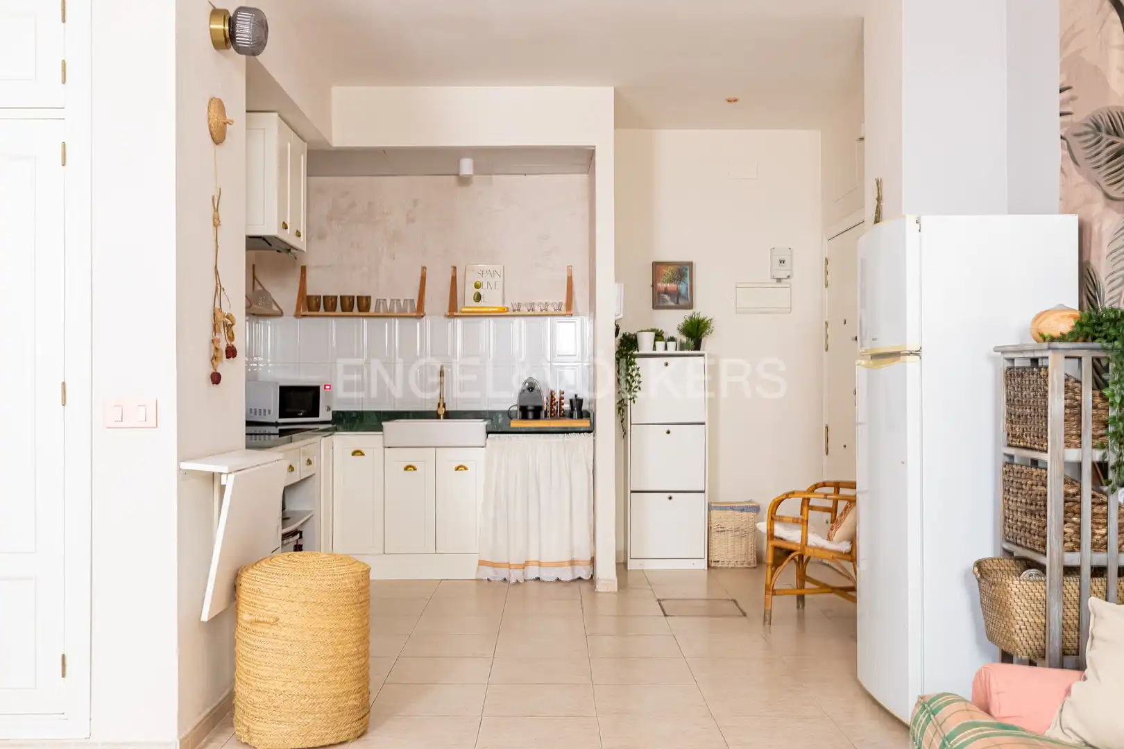 Study for rent in Santa Catalina