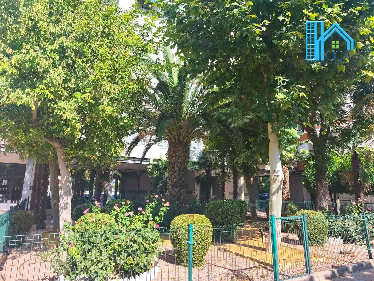 Vista exterior de Piso en venta en Móstoles con Aire acondicionado, Jardín privado y Piscina comunitaria