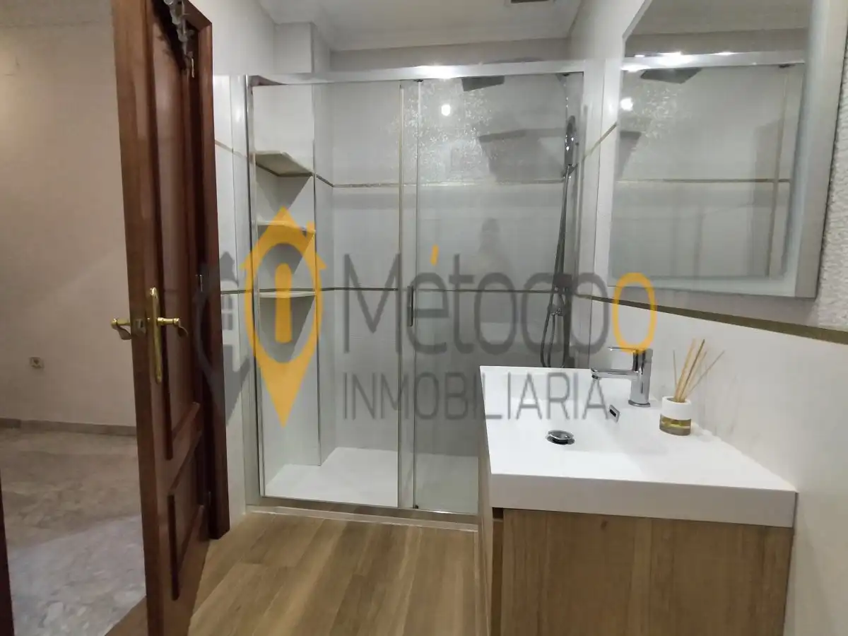 Bathroom of Detached homes for sale in Sevilla  with Air Conditioner, Heating and Terrace