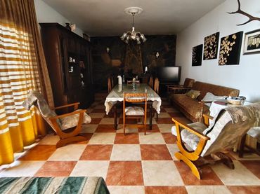 Casa aparellada en venda a La Carolina