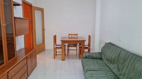 Foto 4 de Piso de alquiler en Carrer Castell de Requesens, Eixample Sud – Migdia, Girona Capital