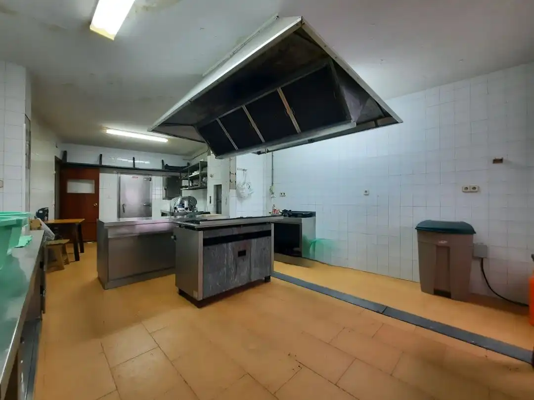 Cuina de Casa o xalet en venda en Escalona amb Aire condicionat i Calefacció