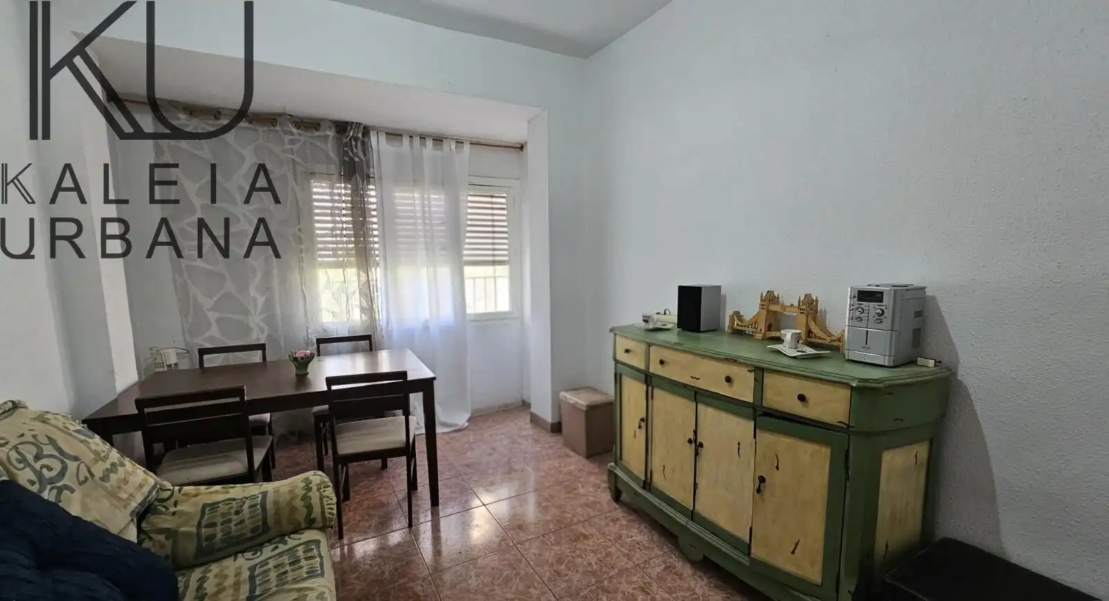 Sala de estar de Piso en venta en Alicante / Alacant