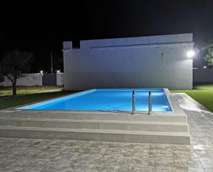 Piscina de Casa o xalet de lloguer en Chiclana de la Frontera amb Aire condicionat, Terrassa i Piscina