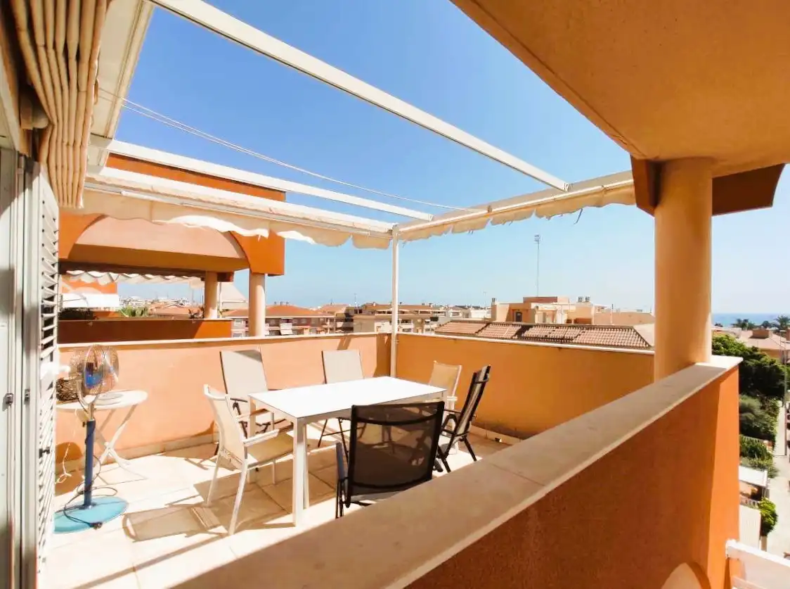 Àtic amb piscina en venda a Carrer José Segrelles