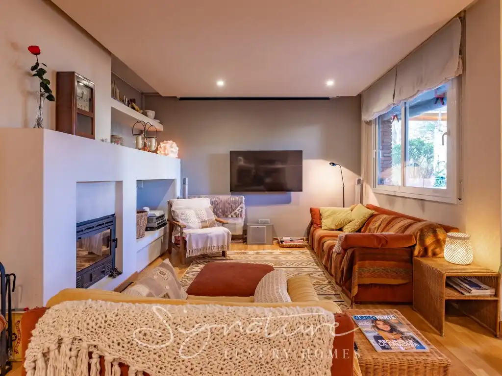 Sala d'estar de Planta baixa de lloguer en Sant Cugat del Vallès amb Aire condicionat, Jardí privat i Terrassa
