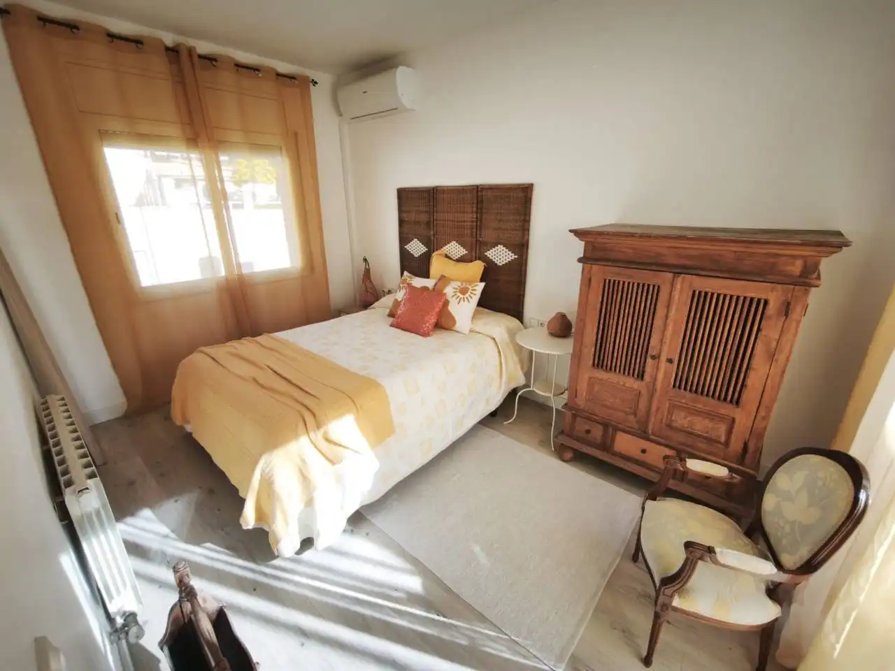 Habitación de Casa o chalet en venta en Santa Coloma de Gramenet con Aire acondicionado, Jardín privado y Parquet