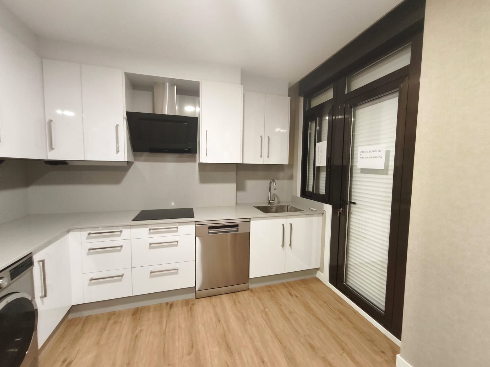 Kitchen of Flat for sale in Ourense Capital   with Heating, Parquet flooring and Terrace