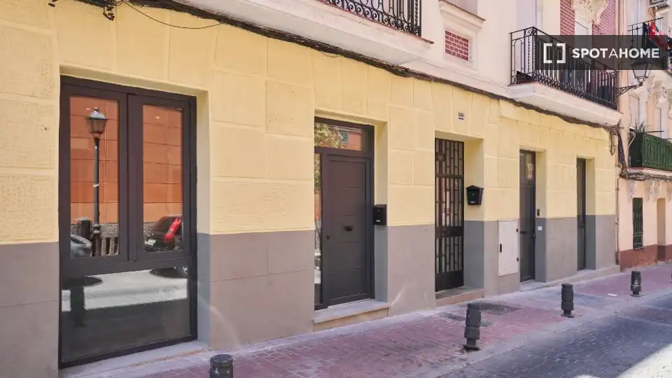 Vista exterior de Estudi per a compartir en Madrid amb Aire condicionat, Calefacció i Terrassa