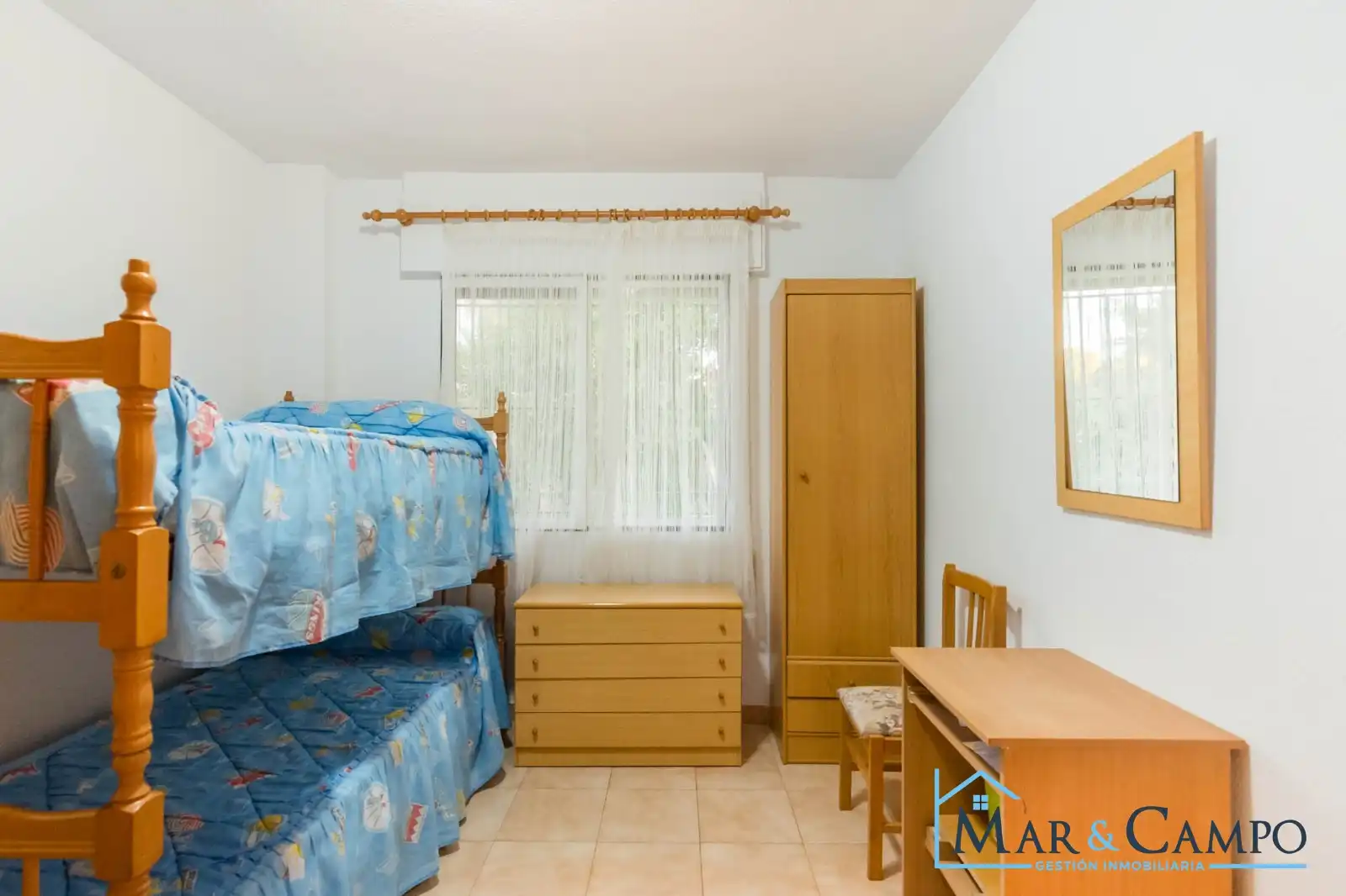 Dormitori de Apartament en venda en Los Alcázares amb Terrassa, Moblat i Balcó