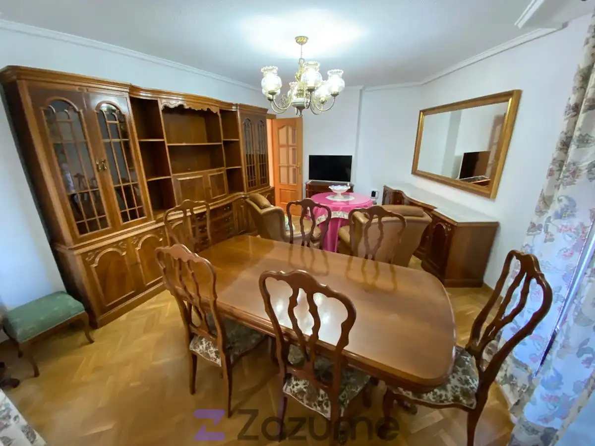 Dining room of Flat for rent in Salamanca  with Heating, Parquet flooring and Furnished