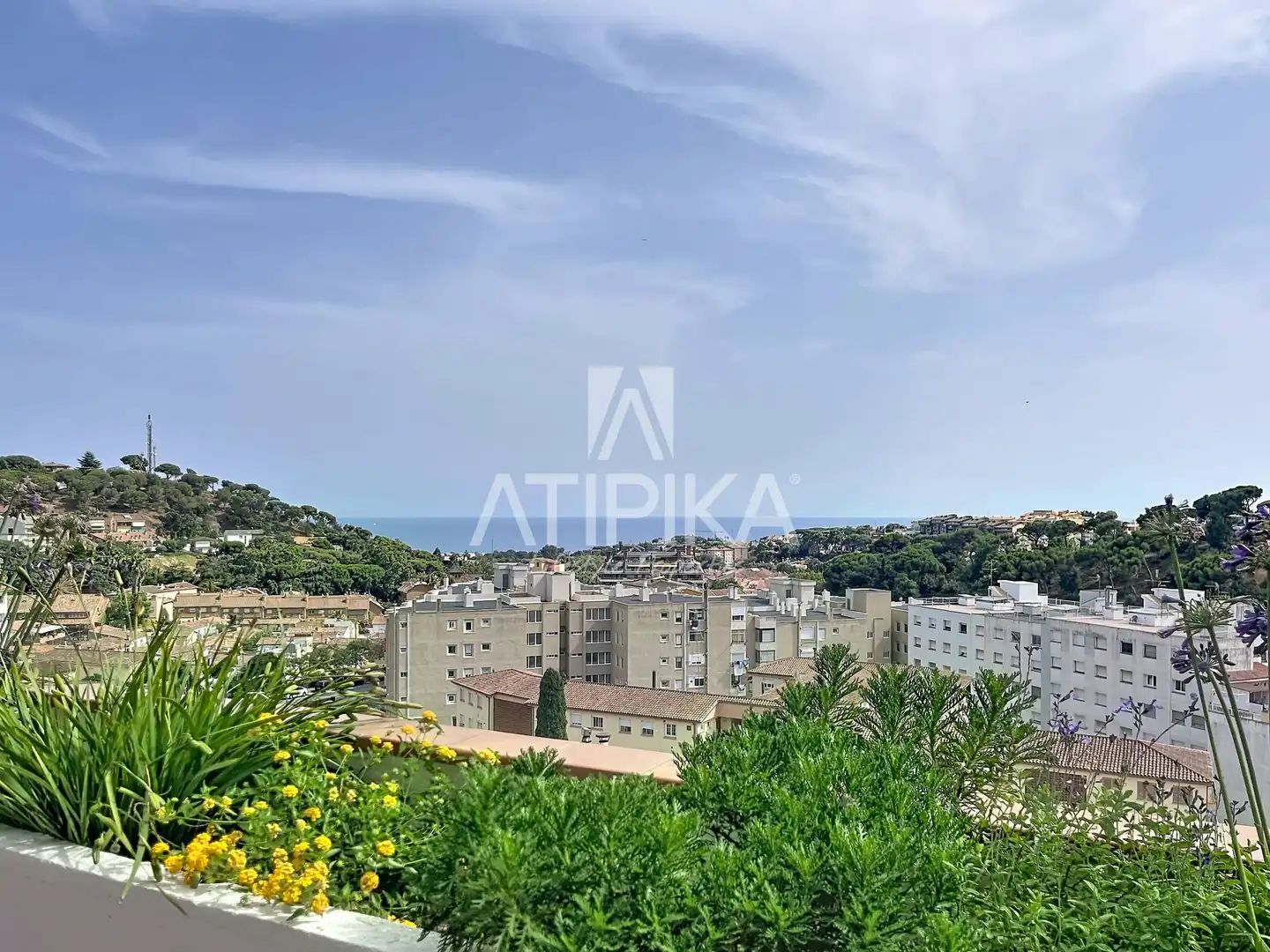 Vista exterior de Casa o chalet en venta en Sant Andreu de Llavaneres con Terraza, Piscina y Horno