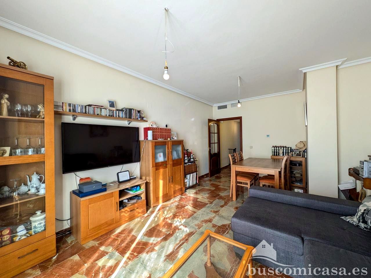 Sala d'estar de Pis en venda en Linares amb Aire condicionat, Terrassa i Balcó