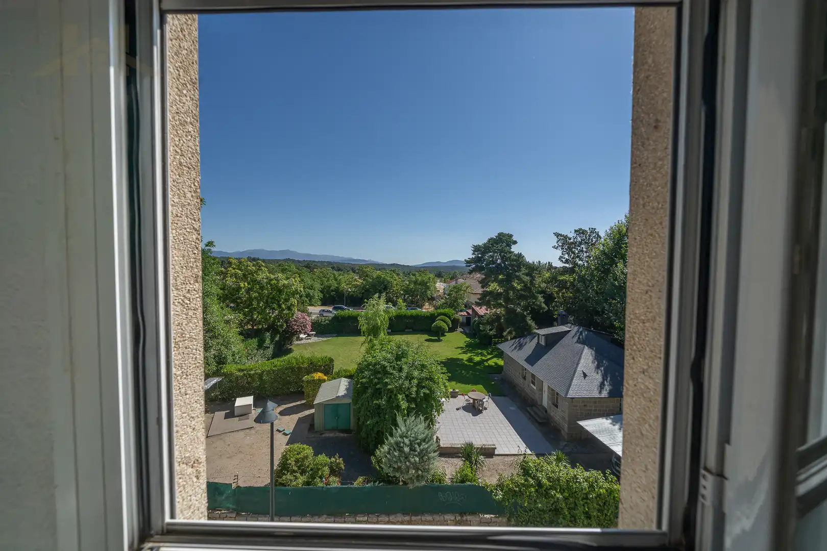 Jardín de Dúplex en venta en El Escorial con Aire acondicionado, Calefacción y Parquet